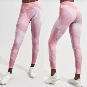Buff bunny Marble pink leggings size XS